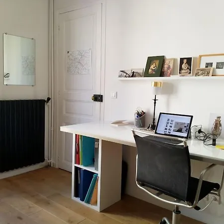 9e, Rue Des Martyrs, Calme & Lumineux